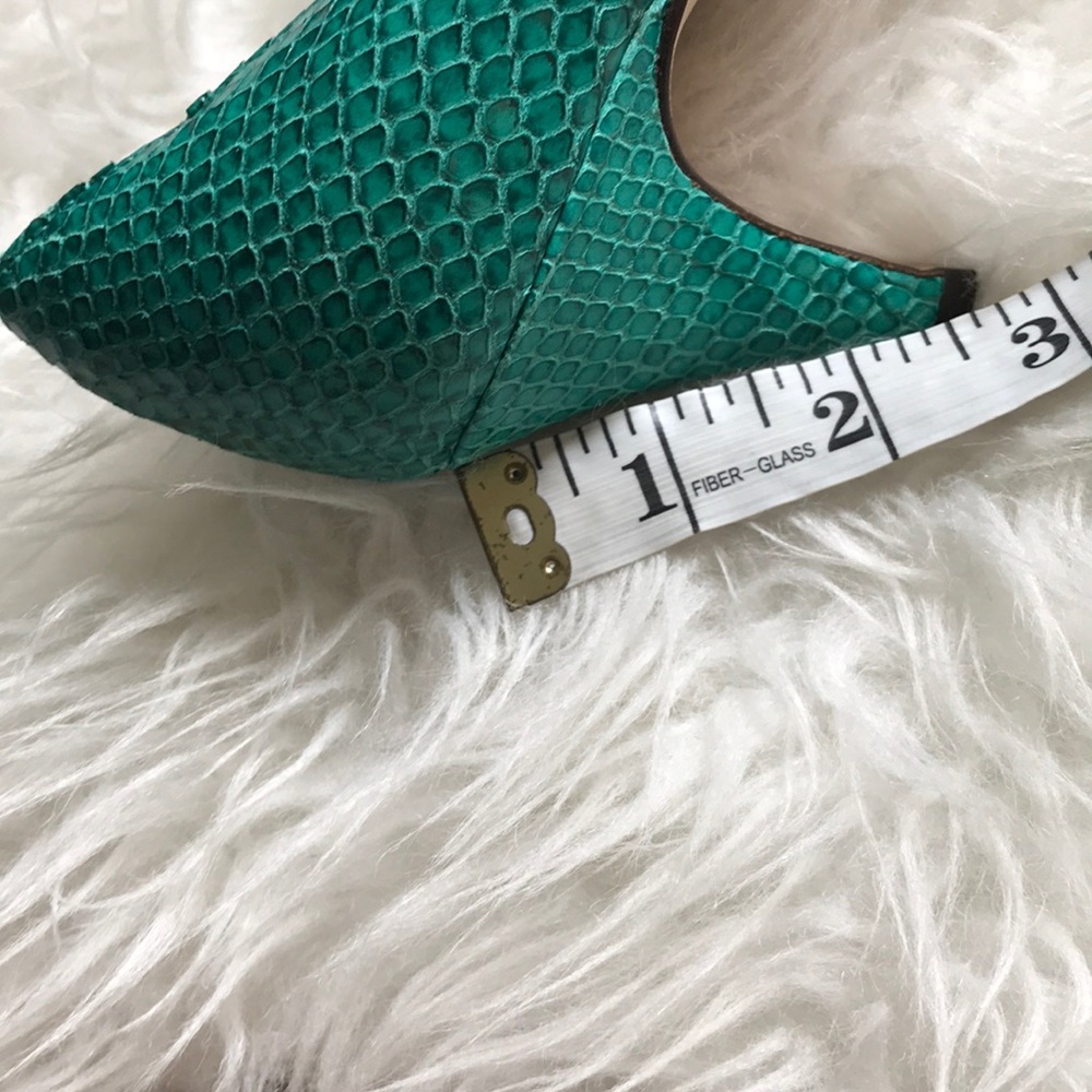 Loeffler RANDALL Size 8 - Picture 6 of 12